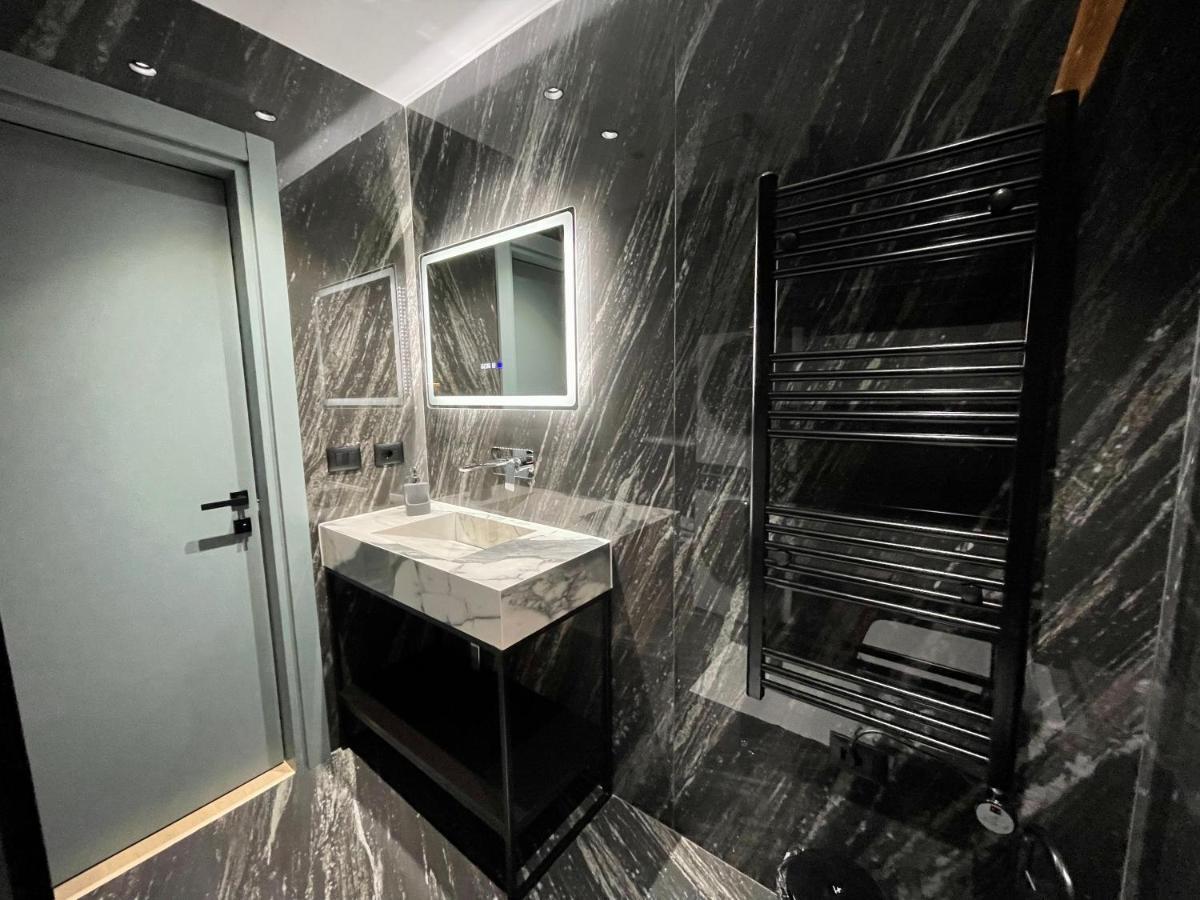 Queens Luxury Apartments Tirana Kültér fotó
