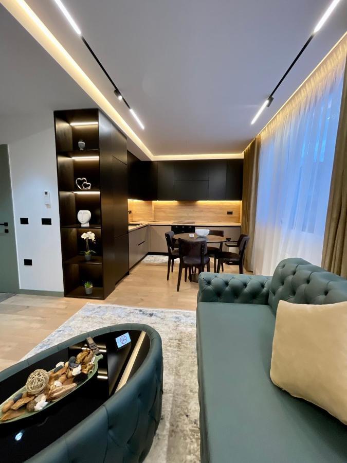 Queens Luxury Apartments Tirana Kültér fotó