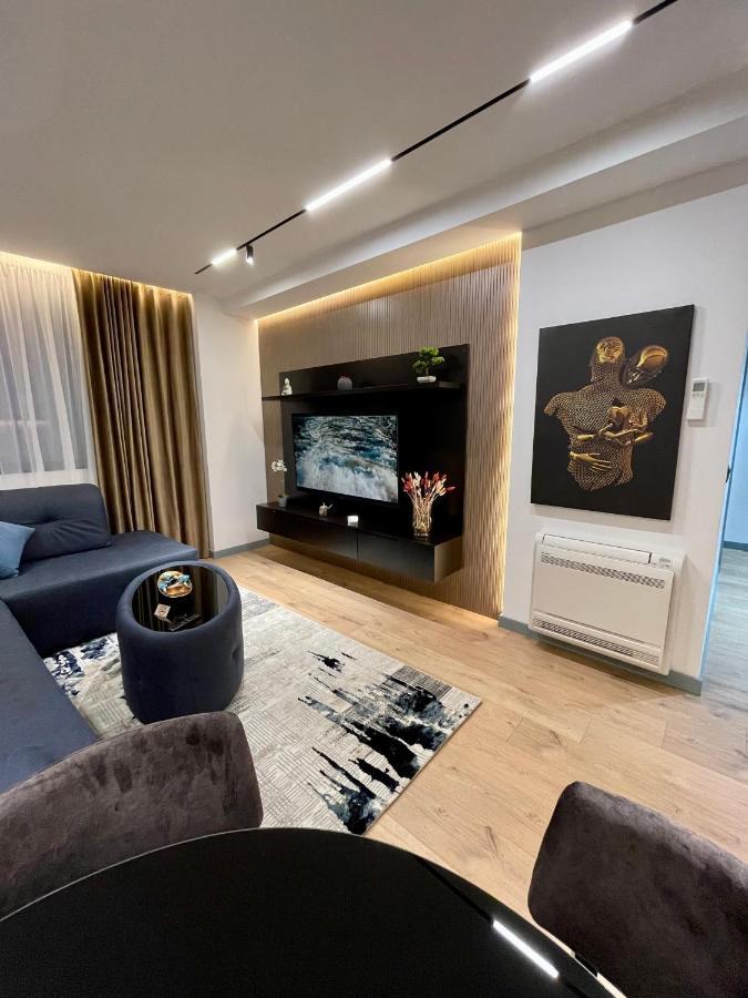Queens Luxury Apartments Tirana Kültér fotó