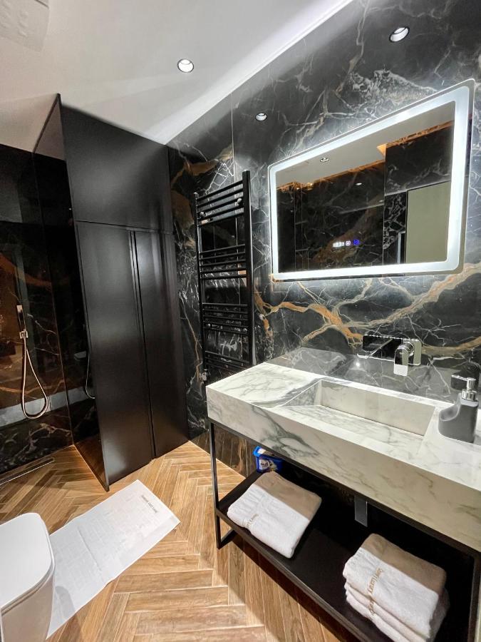 Queens Luxury Apartments Tirana Kültér fotó