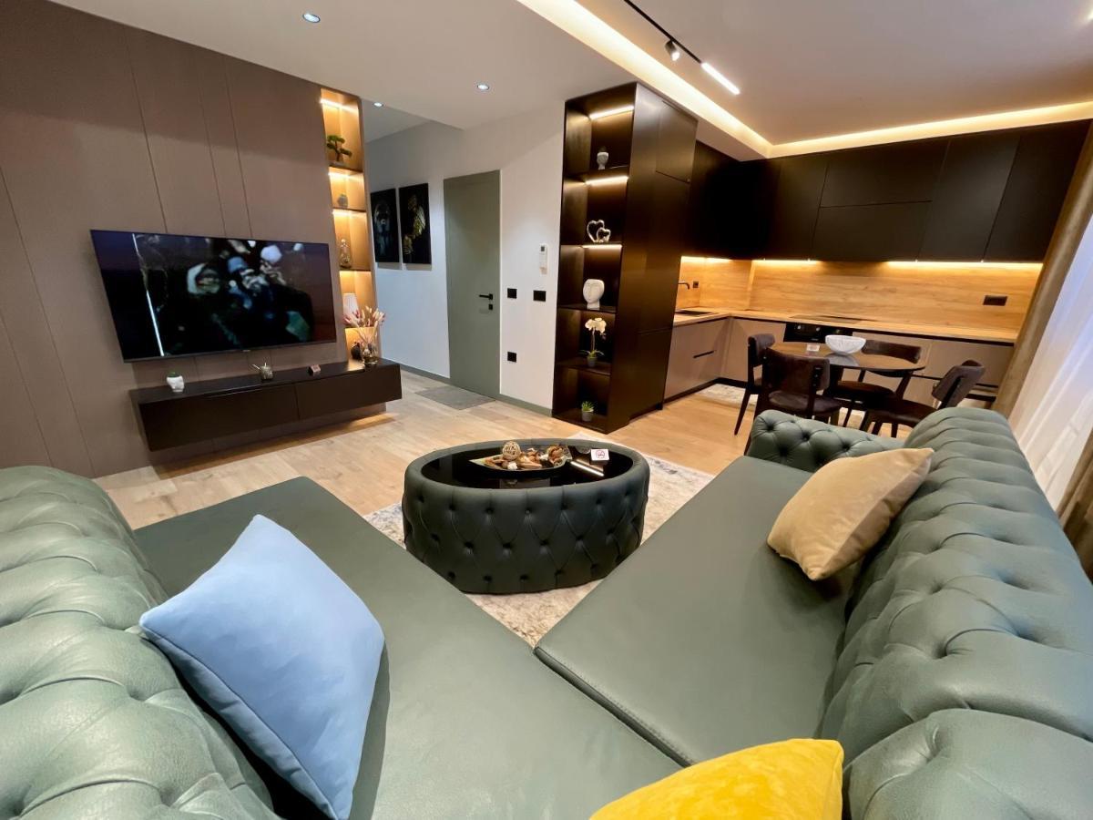 Queens Luxury Apartments Tirana Kültér fotó