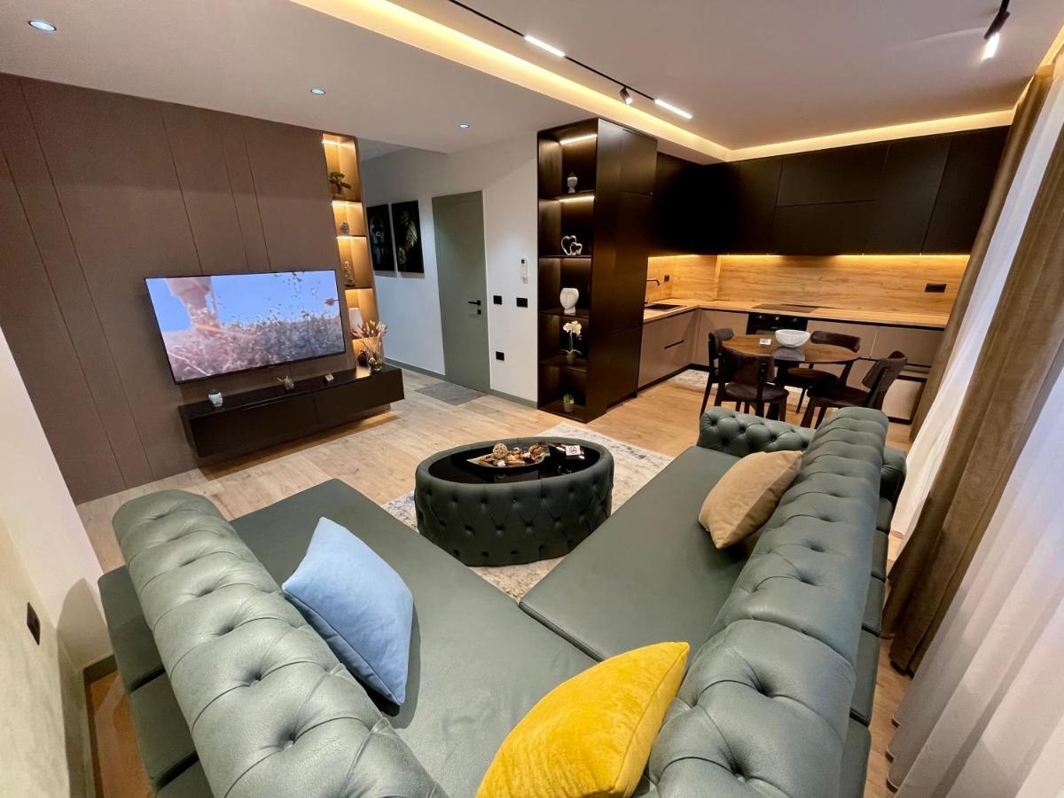 Queens Luxury Apartments Tirana Kültér fotó